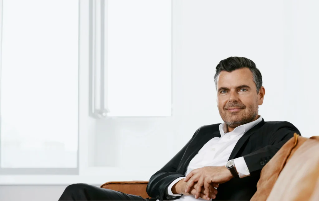 „SECAI ist eine Blaupause für innovative, KI-gestützte Wertschöpfungssysteme, die wirtschaftlichen und gesellschaftlichen Mehrwert schaffen.“ 1 Prof. Dr. Oliver Thomas, Leiter des DFKI-Forschungsbereichs Smart Enterprise Engineering