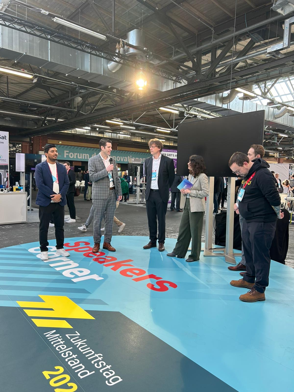 Florian Remark in der Speakers Corner des Zukunftstag Mittelstand in Berlin am 13. März 2024.